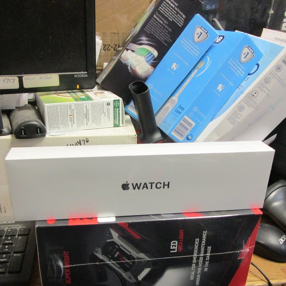 Apple Watch SE 40mm SG Space Gray Aluminum Case Midnight Sport Band